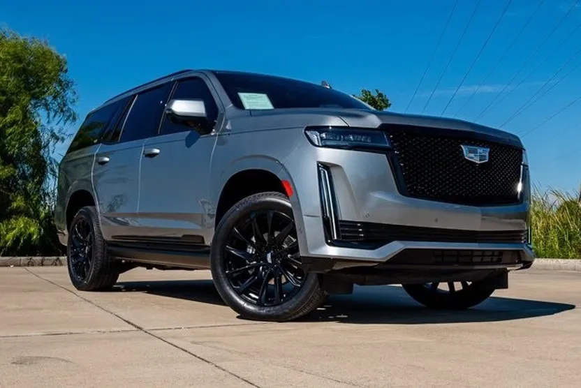 2024 Cadillac Escalade Sport Platinum photo 1