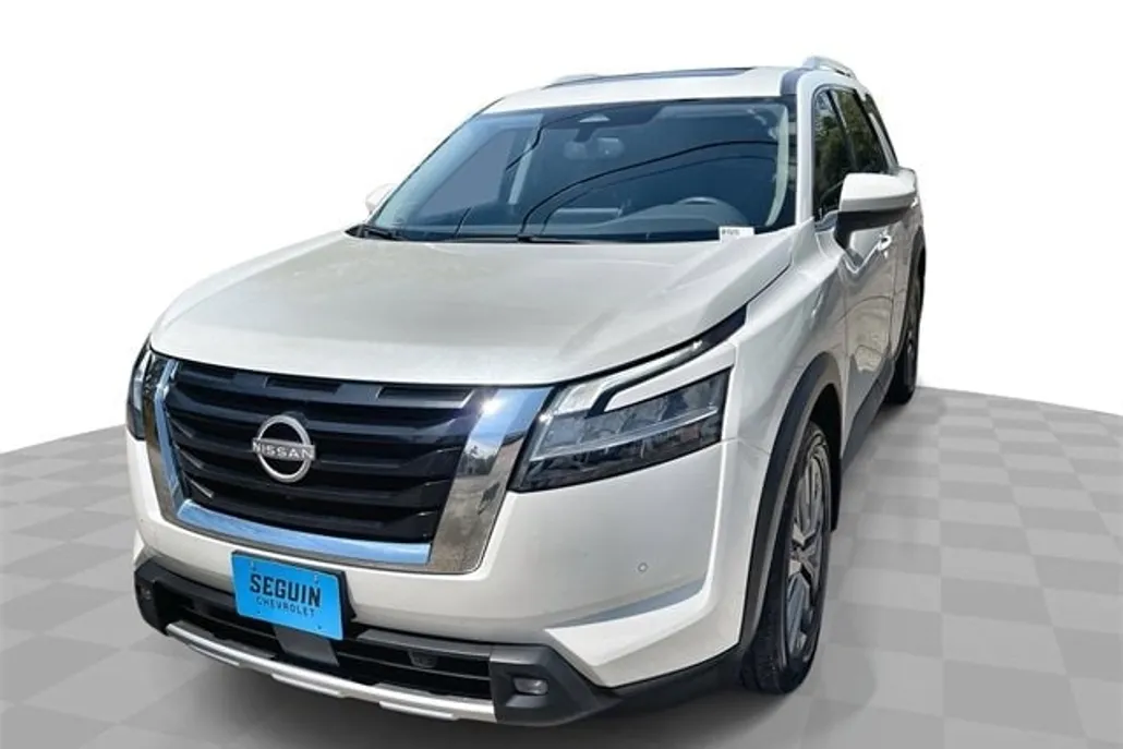 2022 Nissan Pathfinder SL photo 1