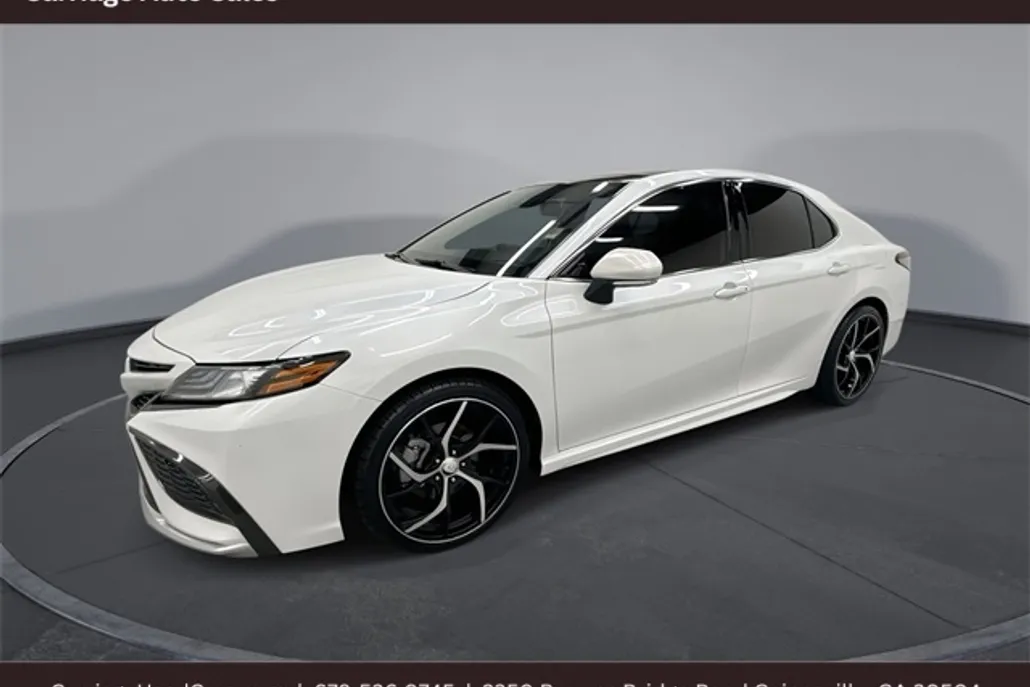 2022 Toyota Camry XSE photo 1