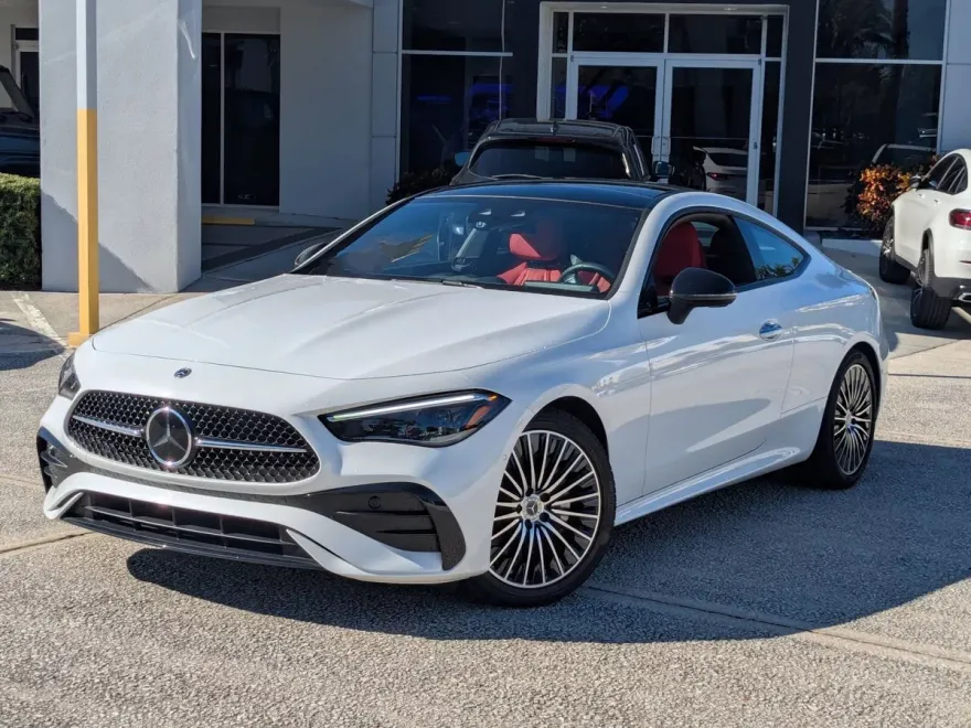 2024 Mercedes Benz CLE 300 4MATIC Coupe photo 1