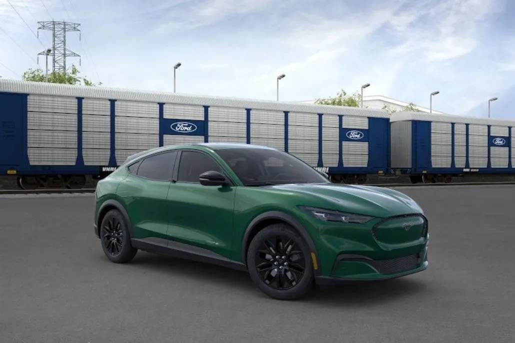 2025 Ford Mustang Mach-E Select photo 1