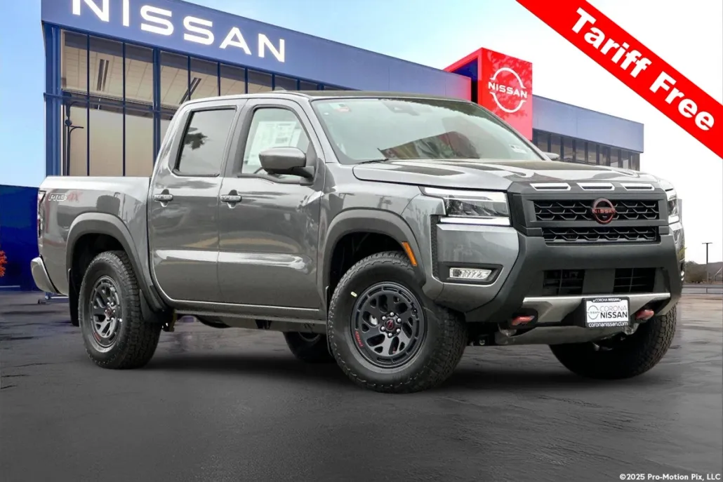 2025 Nissan Frontier PRO-4X photo 1
