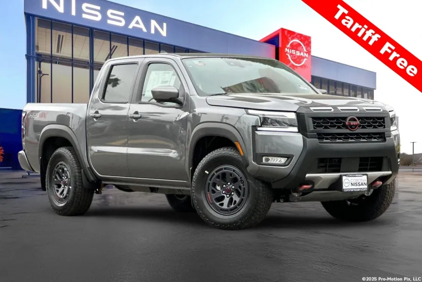 2025 Nissan Frontier PRO-4X photo 1