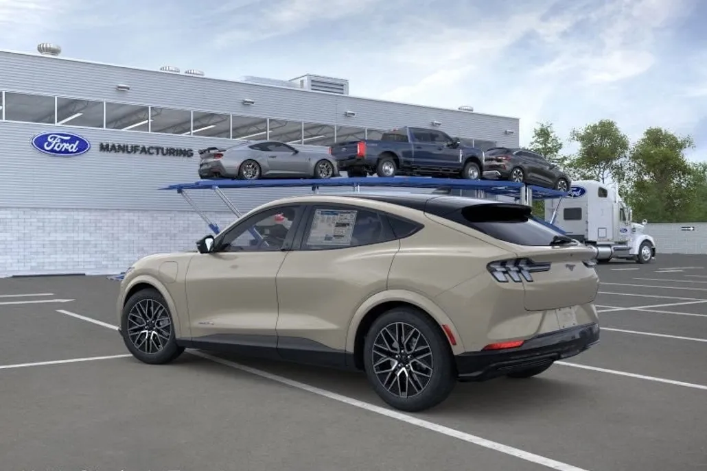 2025 Ford Mustang Mach-E Premium photo 1