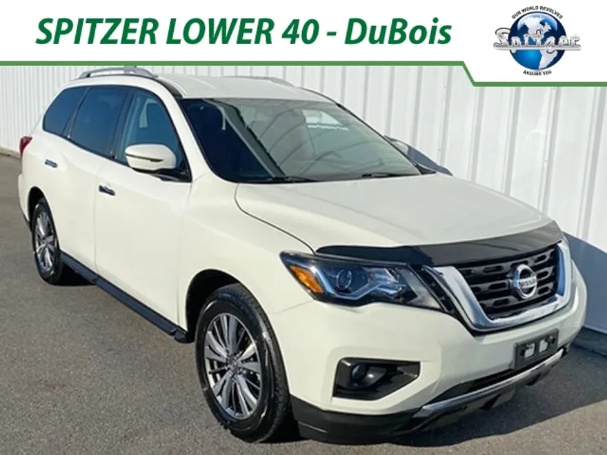 2019 Nissan Pathfinder SV photo 1