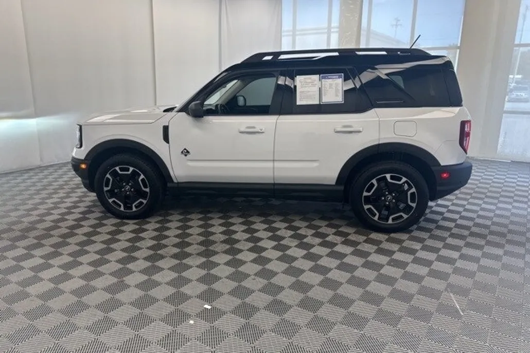 2022 Ford Bronco Sport Outer Banks photo 1