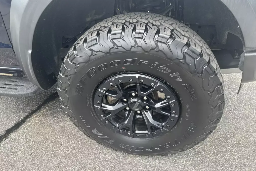 2023 Ford F-150 Raptor photo 1