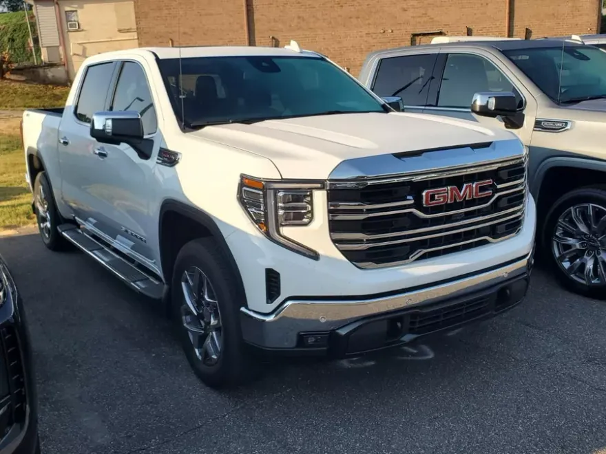 2025 Gmc Sierra 1500 SLT photo 1