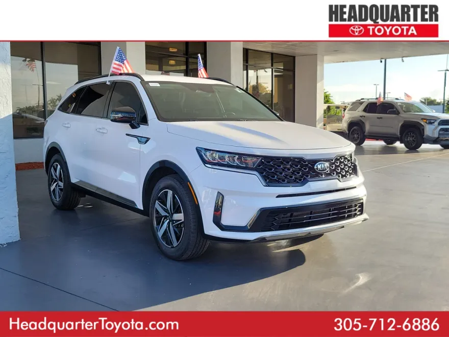 2021 Kia Sorento S photo 1