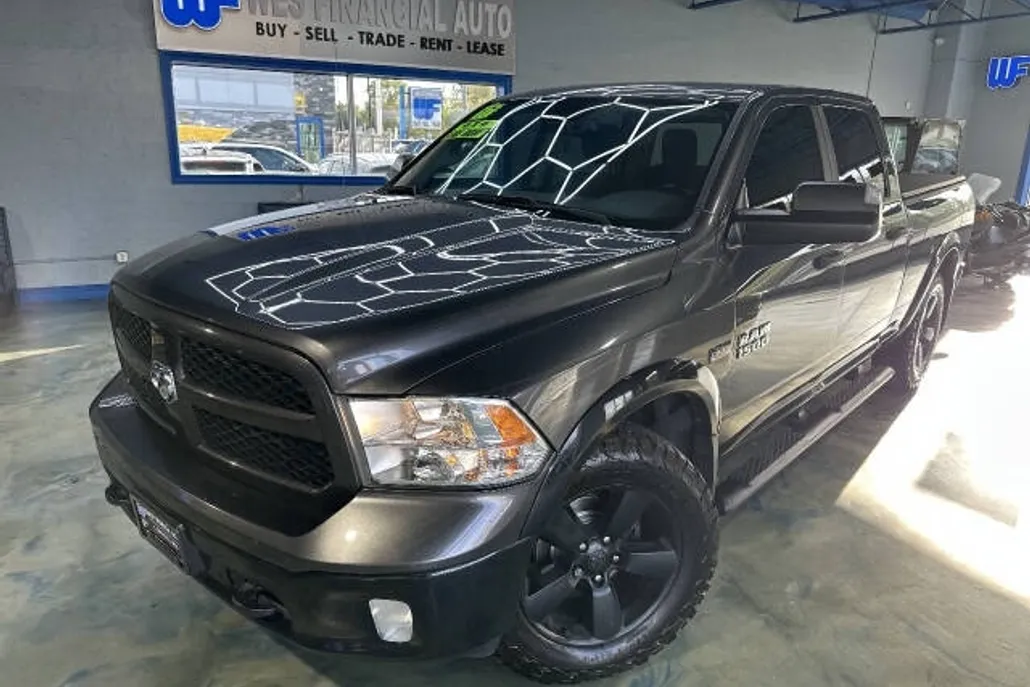 2017 Ram 1500 Big Horn photo 1