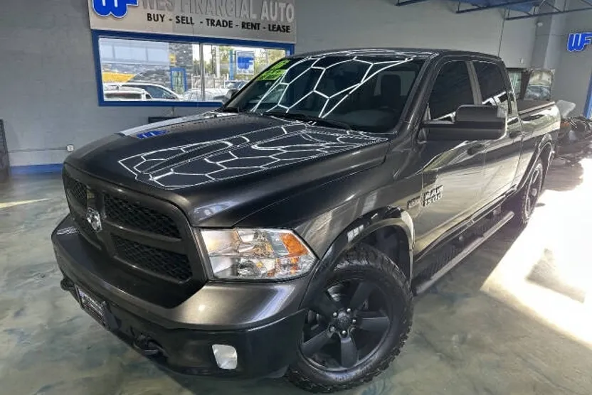 2017 Ram 1500 Big Horn photo 1