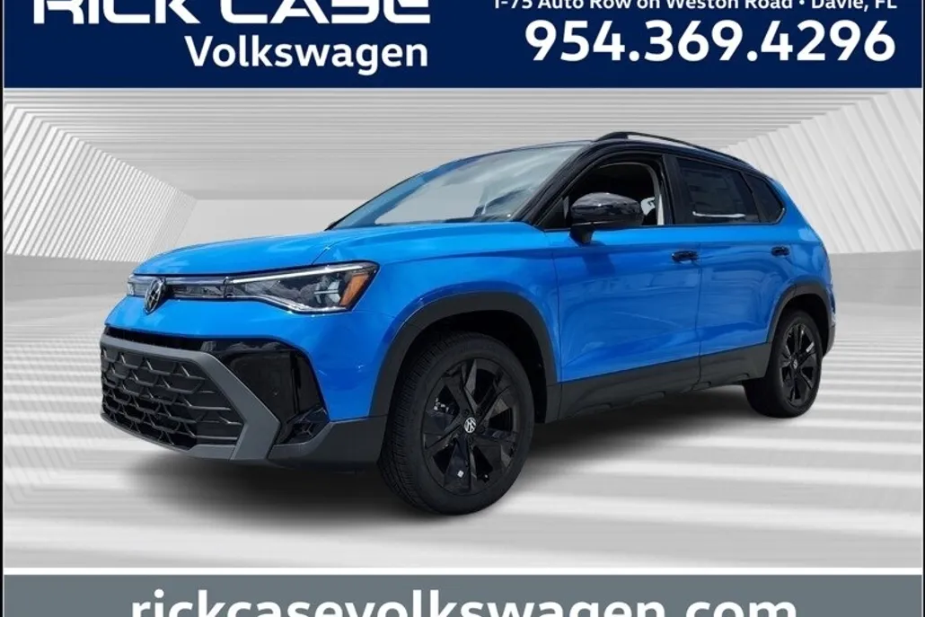 2025 Volkswagen Taos SE photo 1