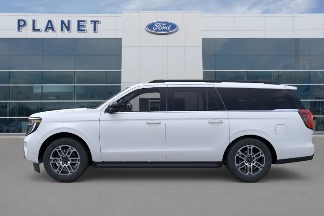 2025 Ford Expedition MAX photo 1