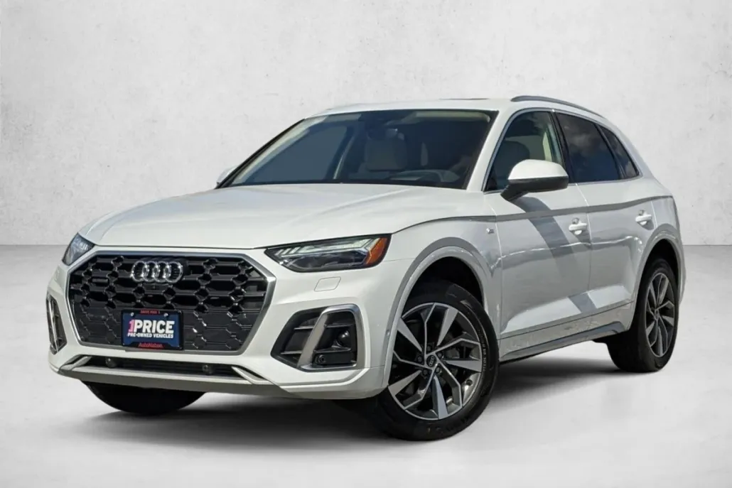 2025 Audi Q5 S line Prestige 45 TFSI Premium photo 1