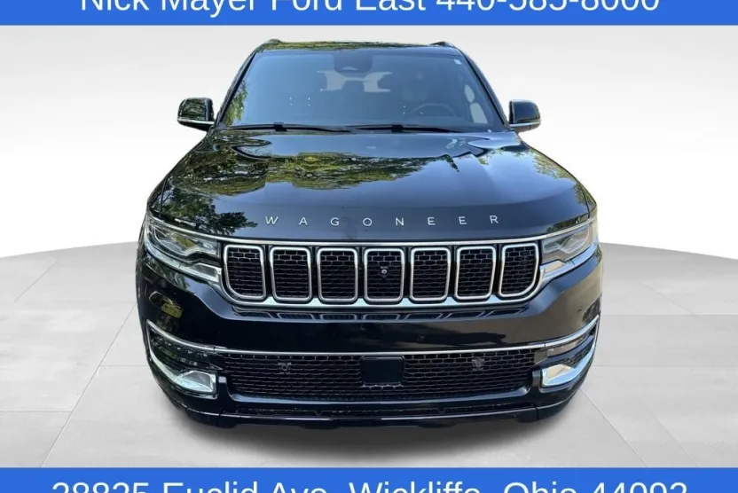2023 Jeep Wagoneer Base photo 1