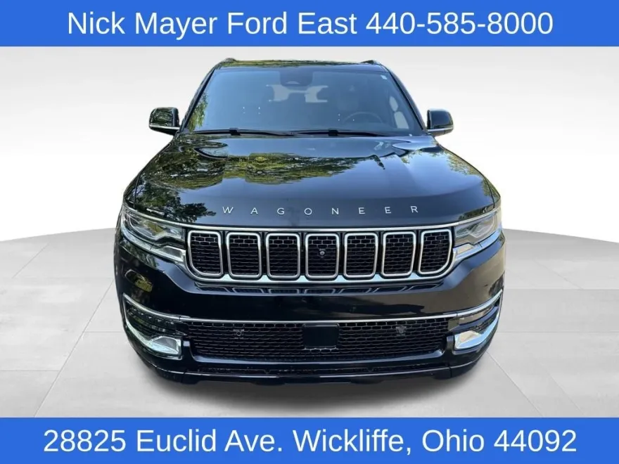 2023 Jeep Wagoneer Base photo 1
