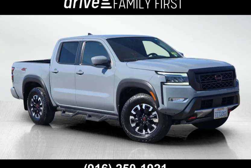 2024 Nissan Frontier Crew Cab PRO-4X photo 1