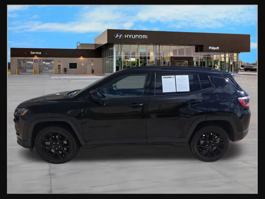 2023 Jeep Compass Latitude photo 1