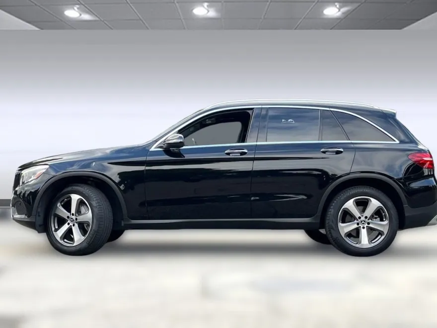 2019 Mercedes Benz GLC 300 4MATIC photo 1