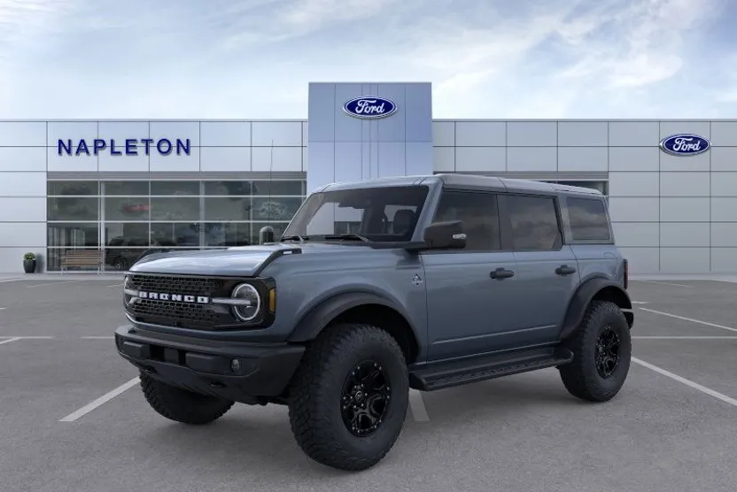 2025 Ford Bronco Outer Banks photo 1