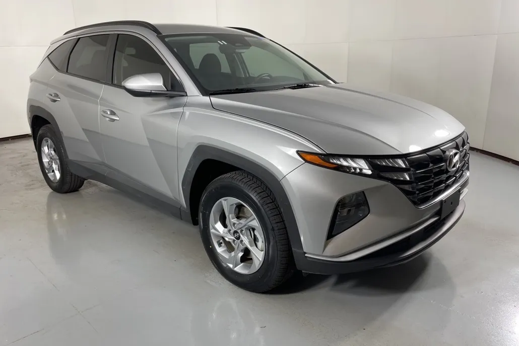 2024 Hyundai Tucson SEL photo 1