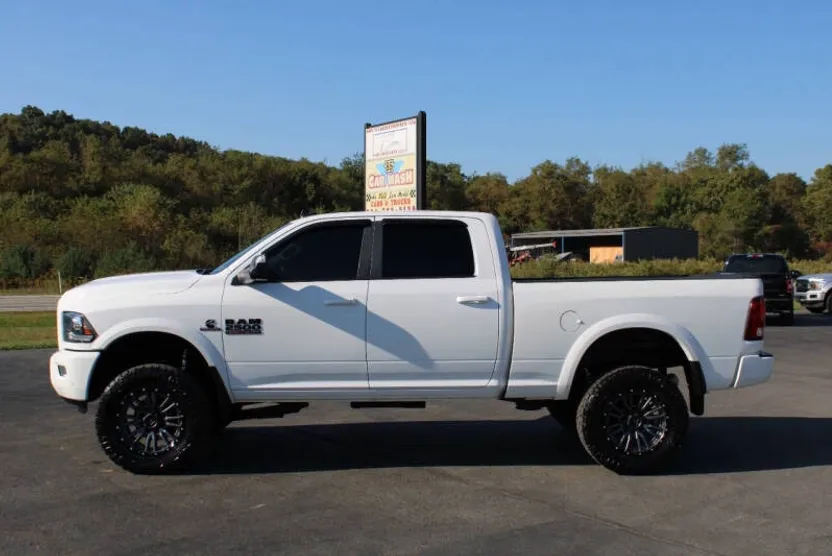 2018 Ram 2500 Laramie photo 1