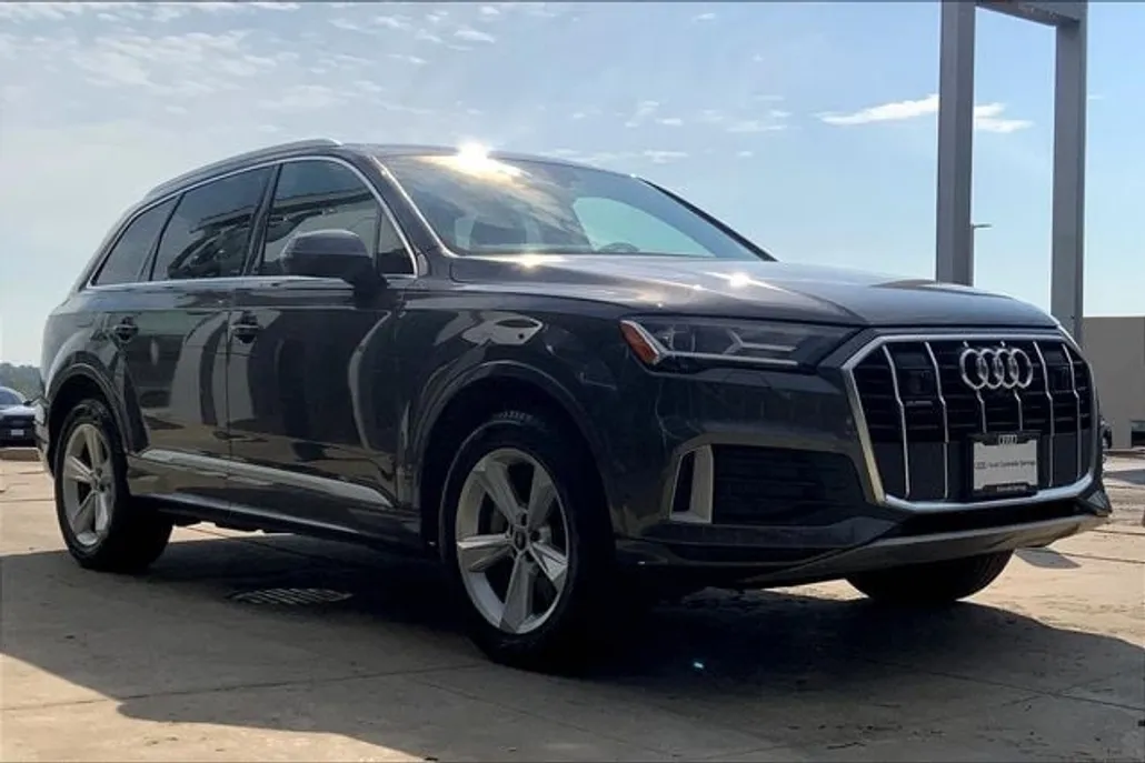 2022 Audi Q7 45 Premium Plus photo 1
