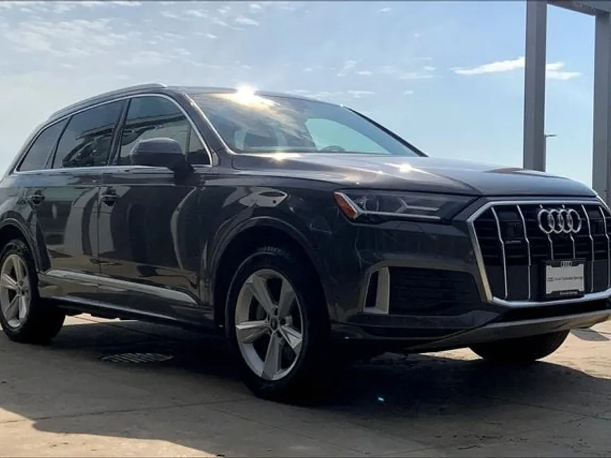 2022 Audi Q7 45 Premium Plus photo 1