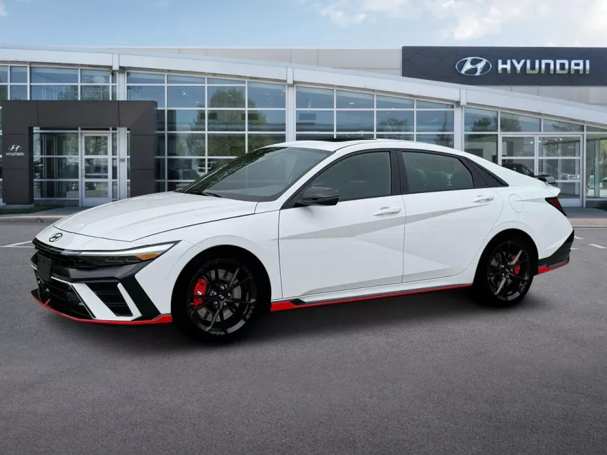 2025 Hyundai Elantra Base N photo 2