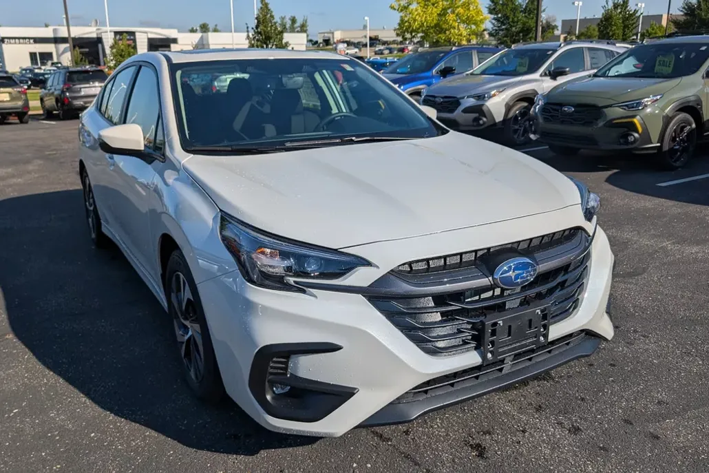 2025 Subaru Legacy Premium photo 1