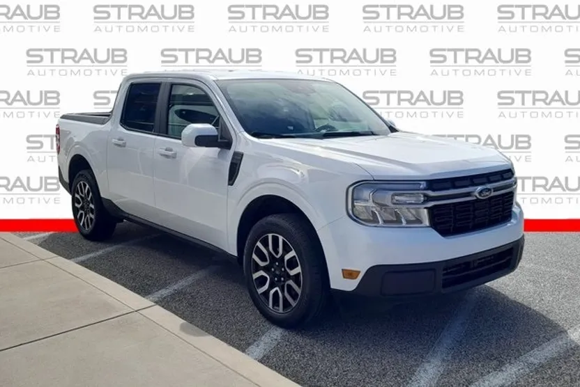 2023 Ford Maverick Lariat photo 1