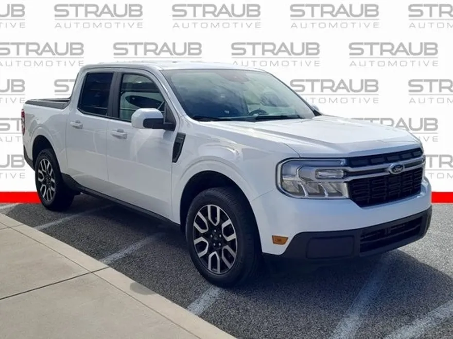 2023 Ford Maverick Lariat photo 1