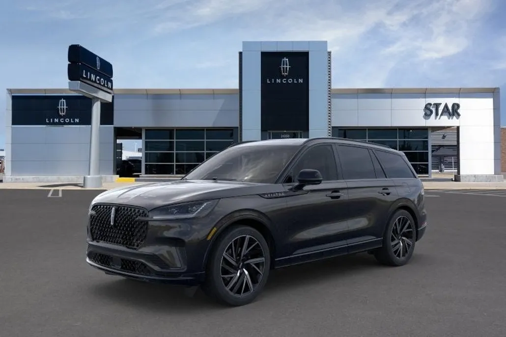 2025 Lincoln Aviator Black Label photo 1