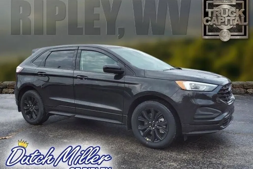 2024 Ford Edge SE photo 1