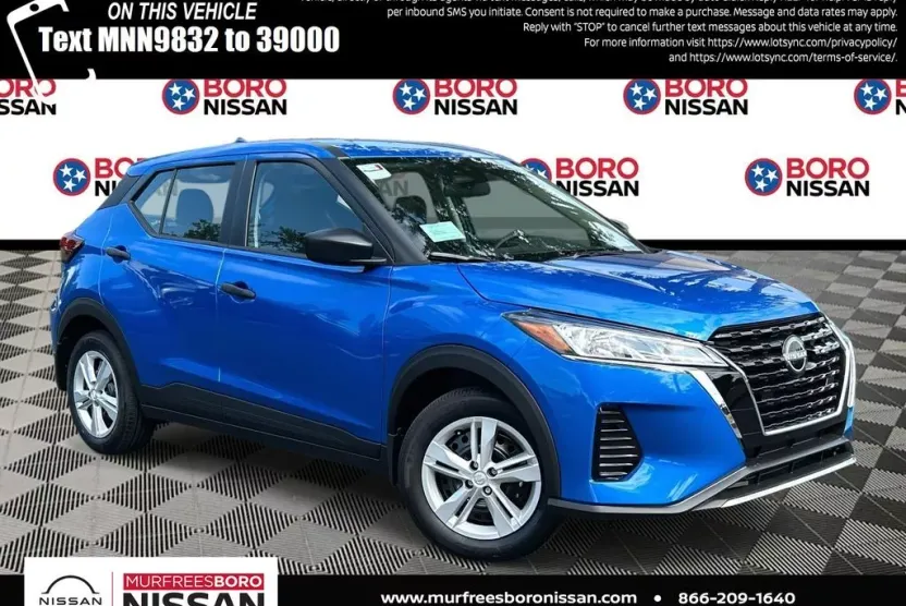 2025 Nissan Kicks Play S photo 1