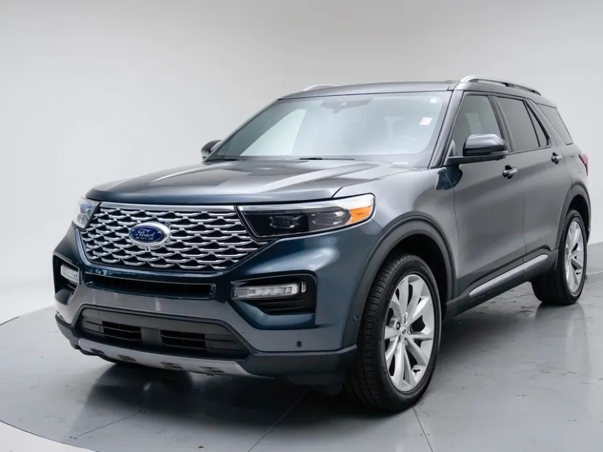 2022 Ford Explorer Hybrid Platinum photo 1