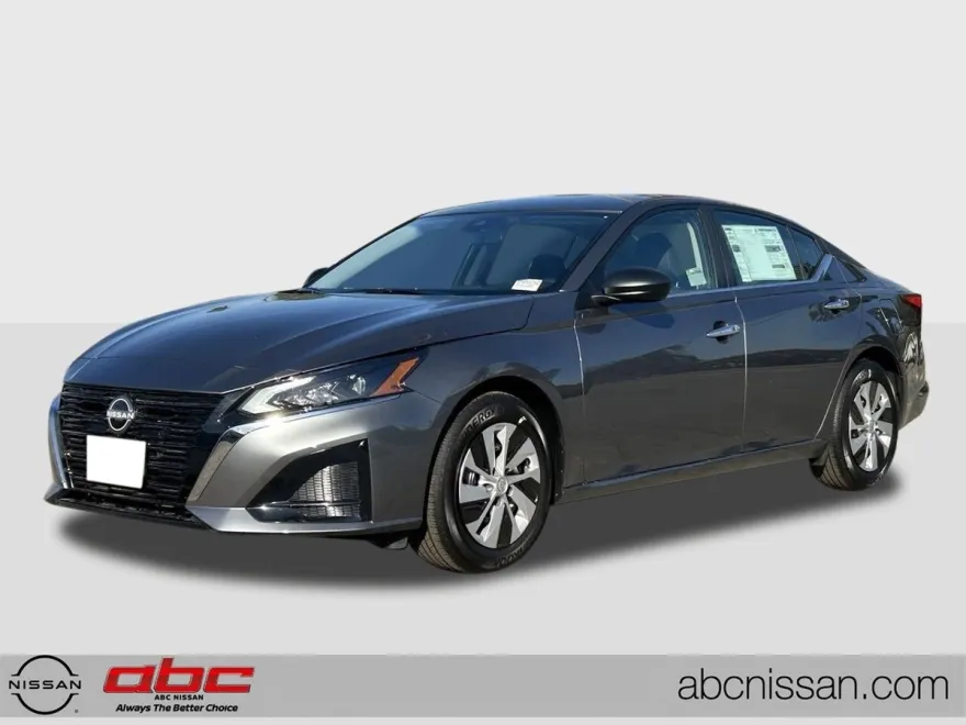 2025 Nissan Altima S photo 1