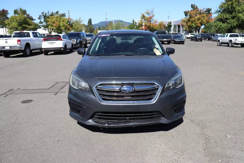 2018 Subaru Legacy 2.5i Premium photo 1