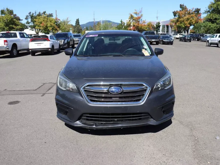 2018 Subaru Legacy 2.5i Premium photo 1