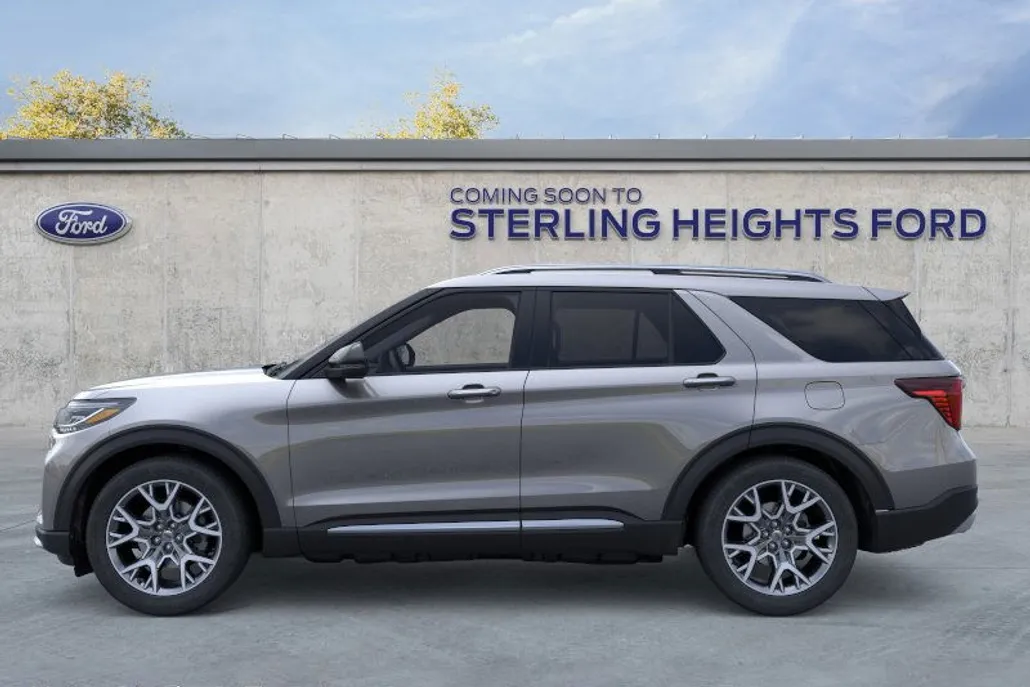 2025 Ford Explorer Platinum photo 1