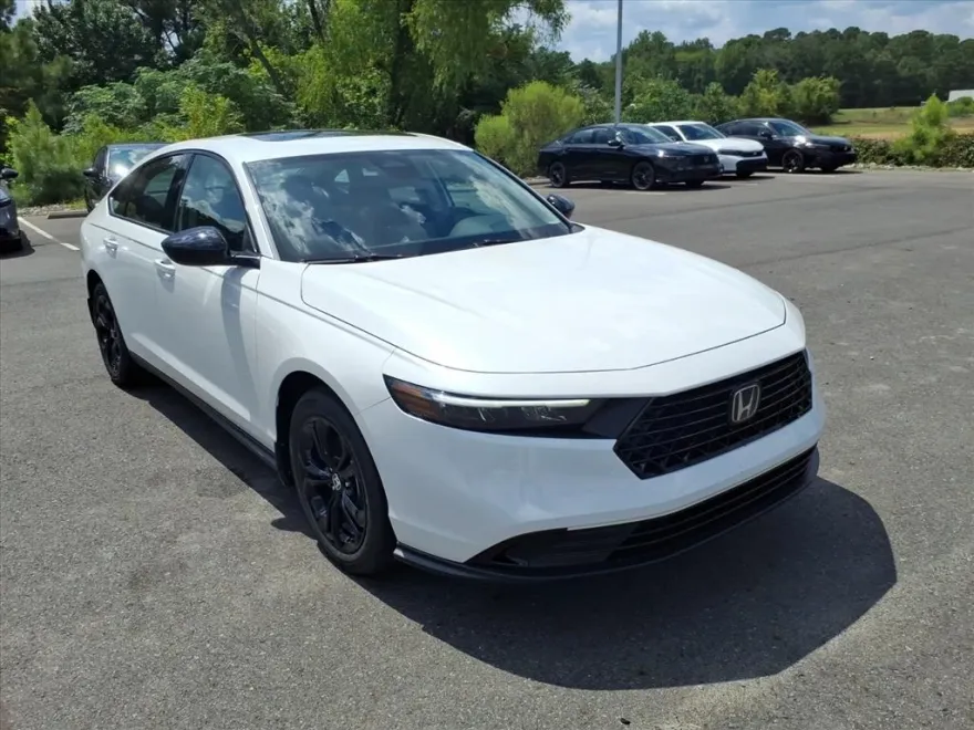2025 Honda Accord 1.5T SE photo 1