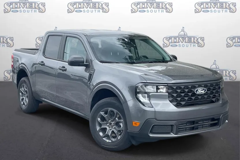 2025 Ford Maverick XLT photo 1