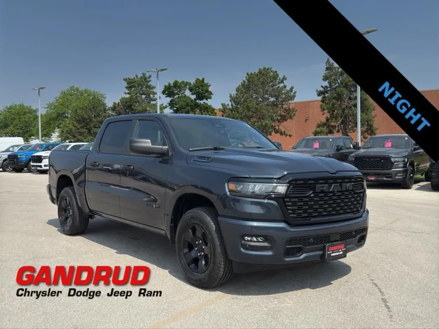 2025 Ram 1500 Tradesman photo 1