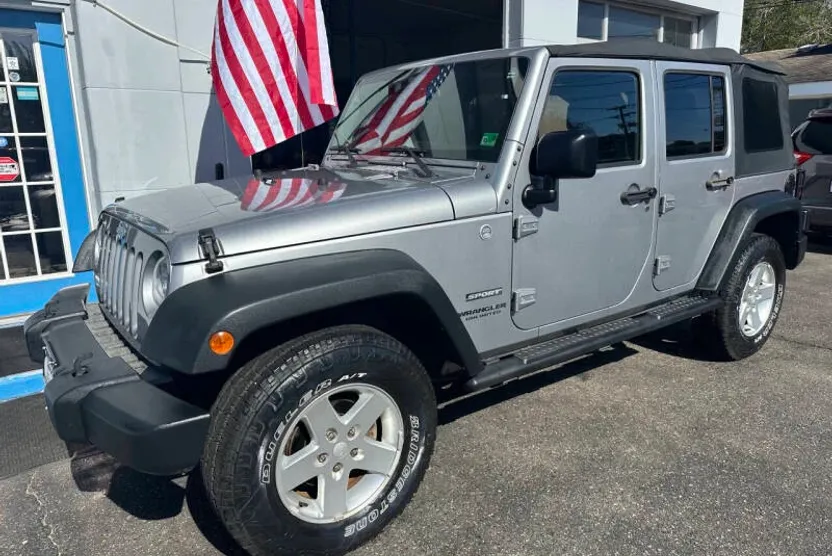 2015 Jeep Wrangler Unlimited Sport photo 1
