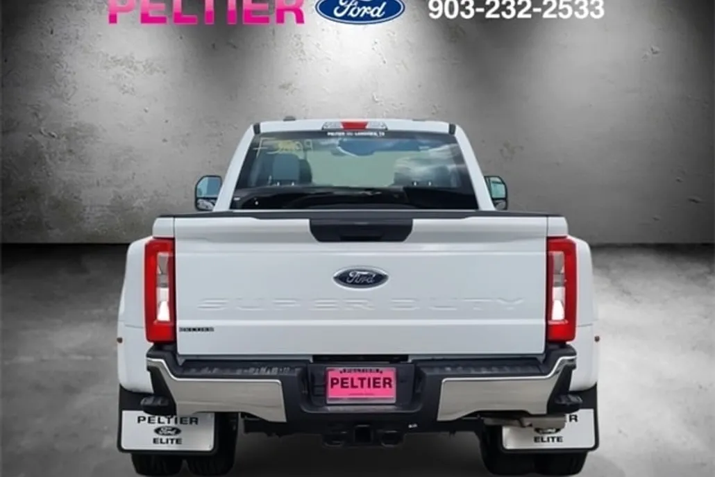 2025 Ford F-350 XL photo 1