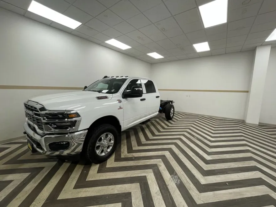 2025 Ram 3500 Tradesman photo 1