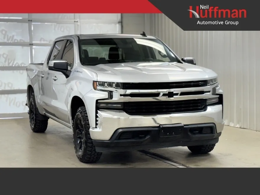 2019 Chevrolet Silverado 1500 LT photo 1