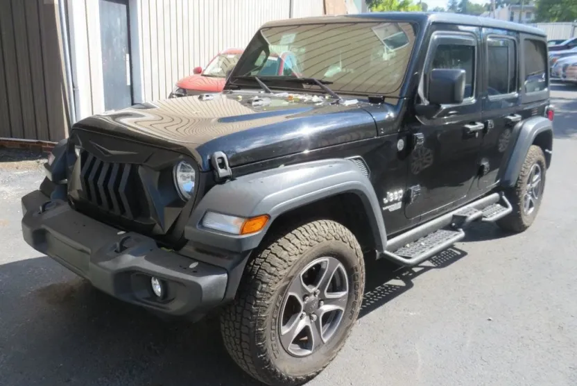 2018 Jeep Wrangler Unlimited Sport photo 1