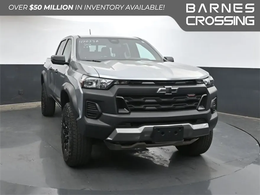2024 Chevrolet Colorado Trail Boss photo 1