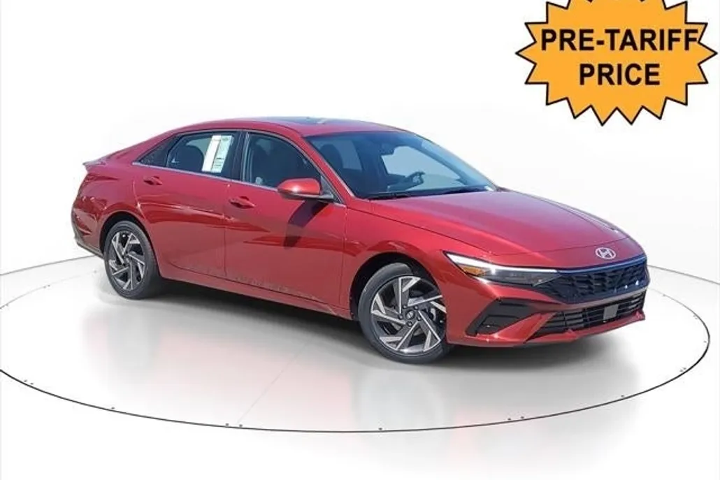 2025 Hyundai Elantra SEL Convenience photo 1